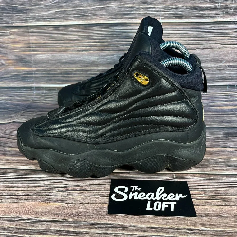 Jordan‎ Pro Strong Youth Basketball Black Shoes